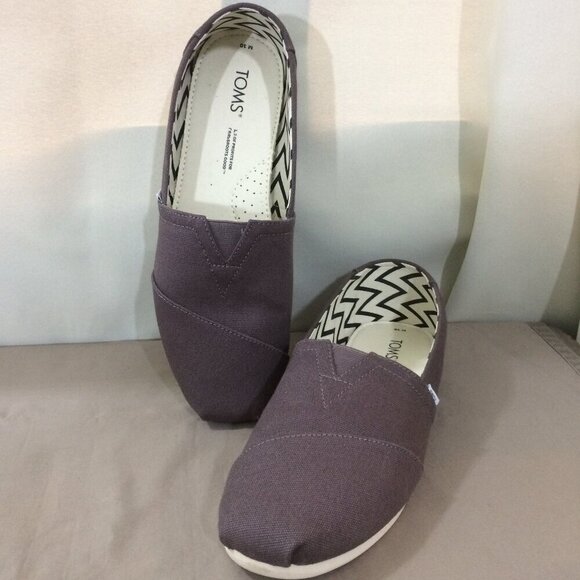 Tom’s Shoes Classic Canvas Slip On Casual Fabric Soft Gray Alpargata Size 10 - Picture 1 of 7